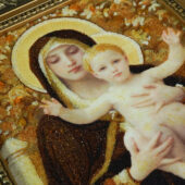 Bernsteinbild – Maria der Lilien mit dem segnenden Jesuskind - Image 5