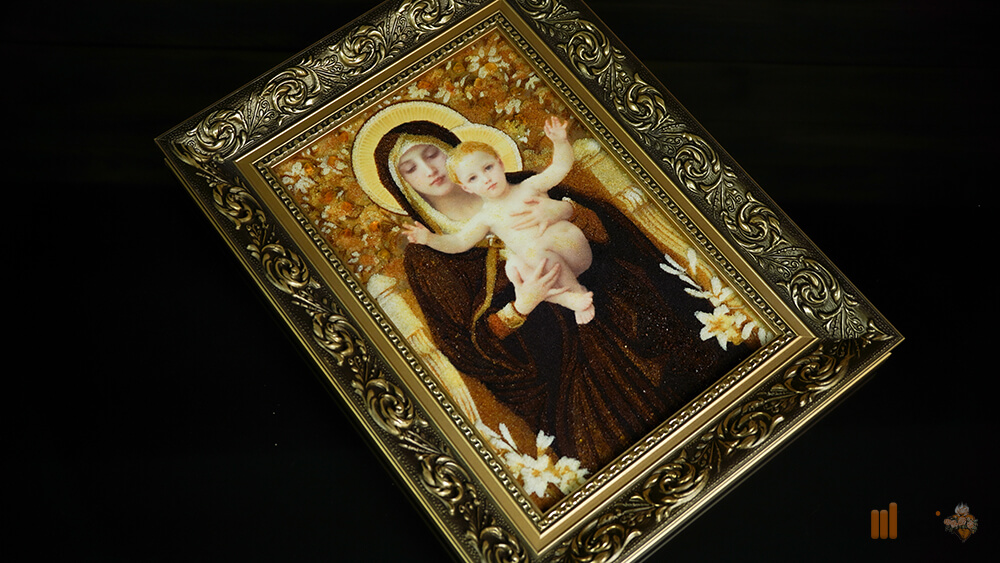 Bernsteinbild – Maria der Lilien mit dem segnenden Jesuskind (7)