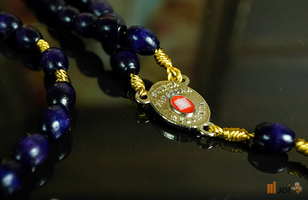 Blau-violetter Rosenkranz aus dem Sanktuarium der heiligen Faustyna Kowalska mit Reliquie (4)